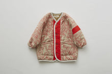 Load image into Gallery viewer, Castle town print reversible quilt jacket-salmon pink
