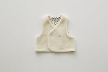 Load image into Gallery viewer, Sheep boa baby vest-ivory
